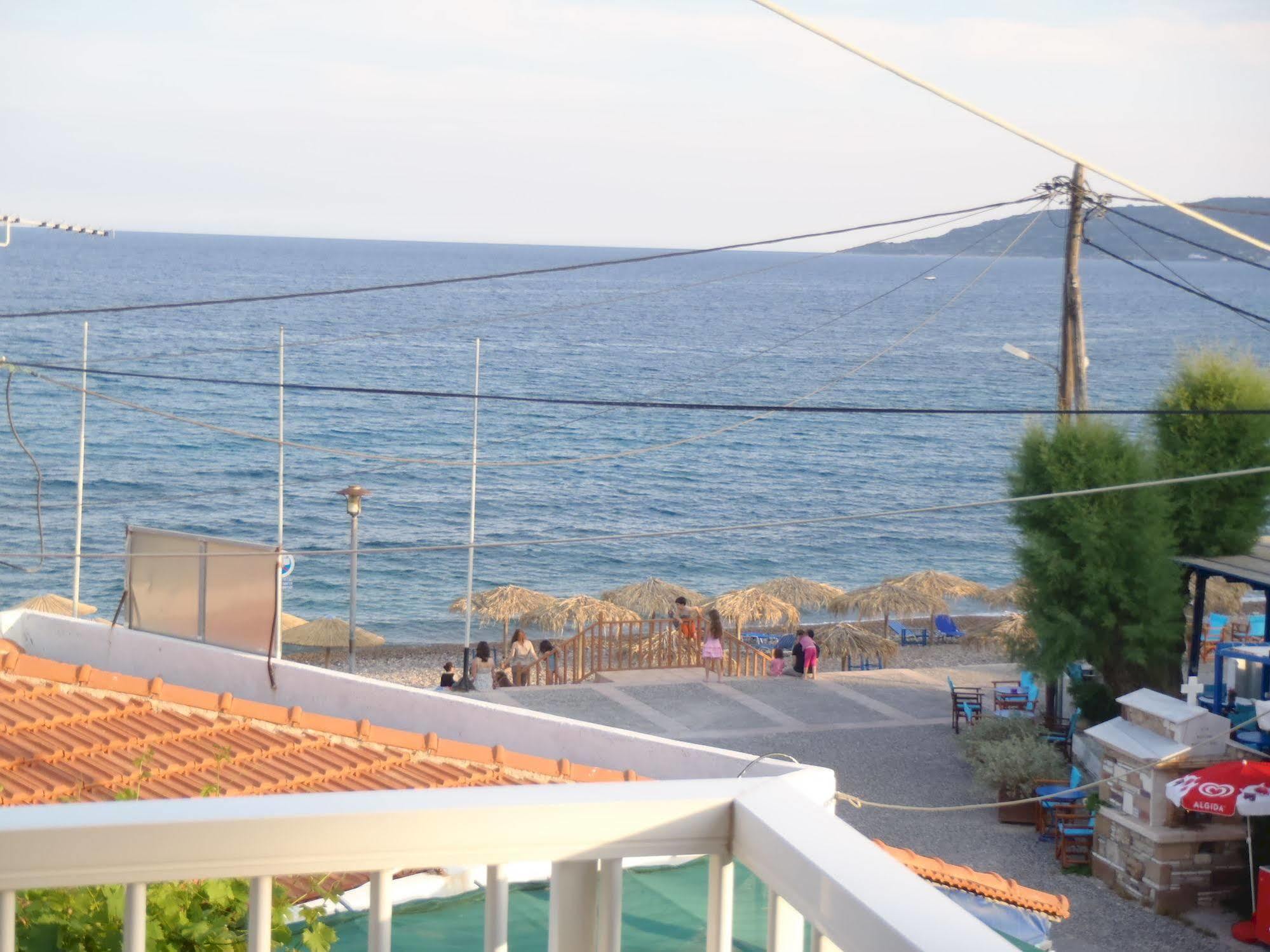 Ilioxenia Apartment Paralia Agias Foteinis Exterior photo